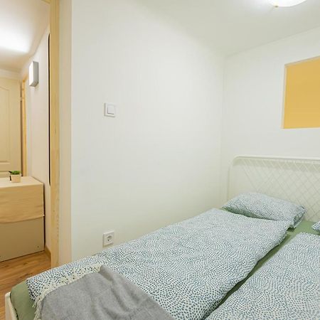 2 Bedroom Apartment In The Dob Street, Emerald Budapest Extérieur photo