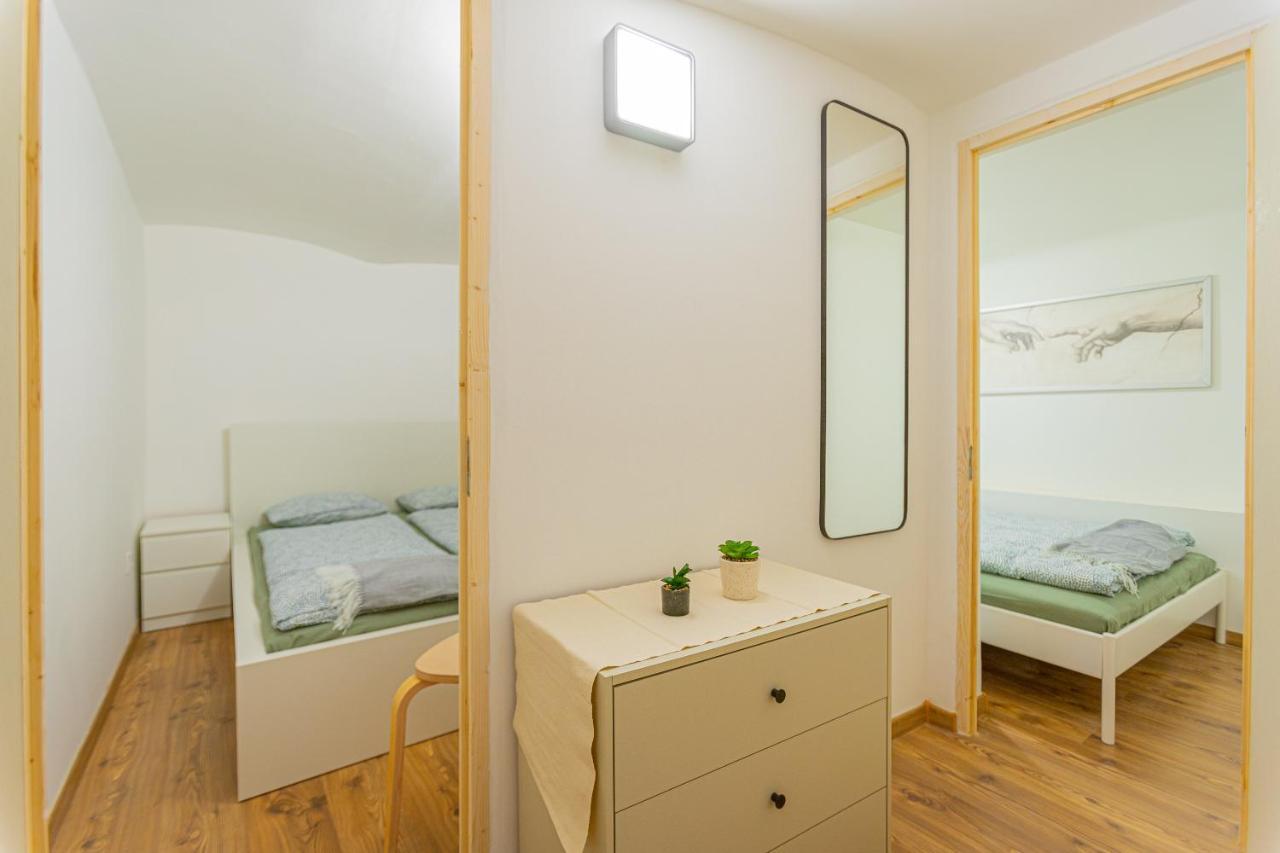 2 Bedroom Apartment In The Dob Street, Emerald Budapest Extérieur photo