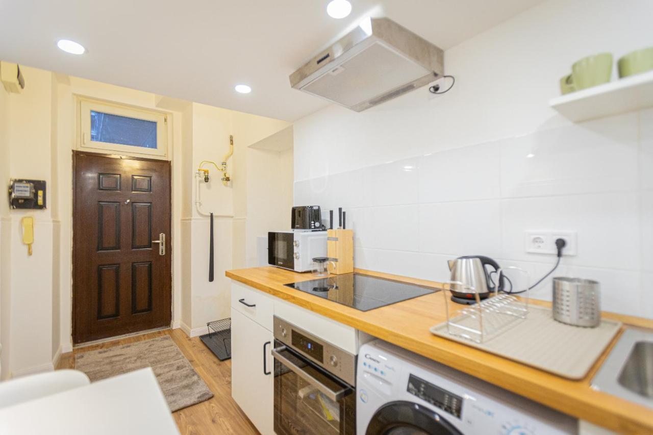 2 Bedroom Apartment In The Dob Street, Emerald Budapest Extérieur photo
